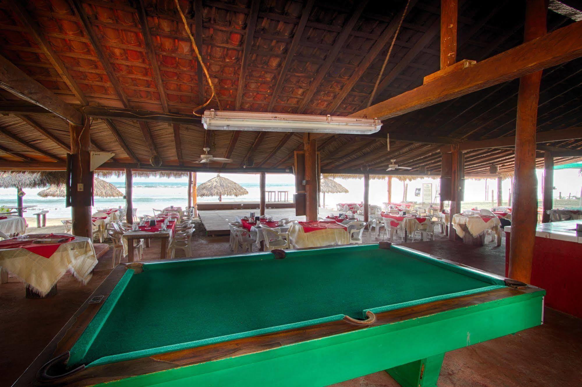 Roberto's Bistro Hotel Troncones Exterior foto